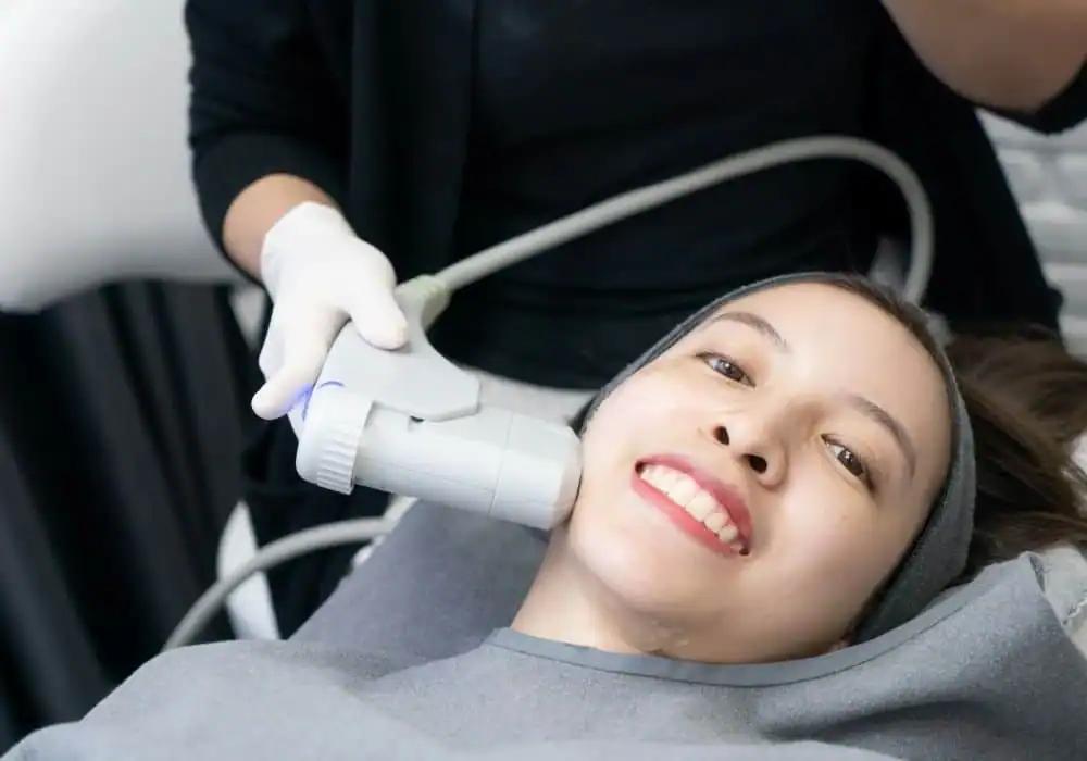 HIFU treatment Uxbridge in progress