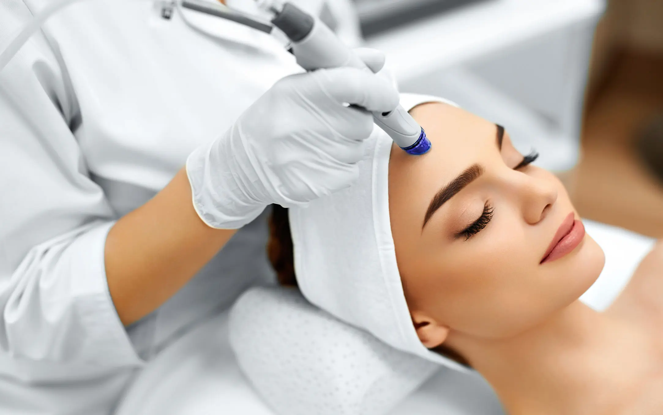 What Is Collagen Lift Therapy and How Can It Help Ageing, Loose Skin Uxbridge?